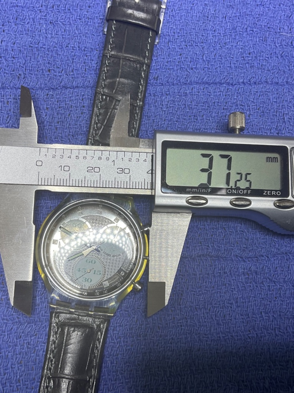 Swatch Watch Chrono Clerk - Picture 13 of 13